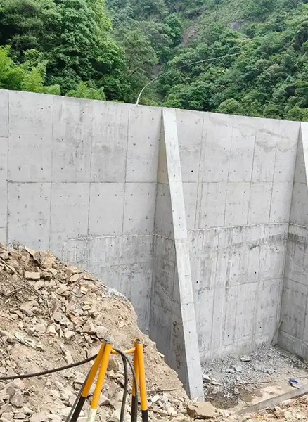 许昌襄城县重力式挡土墙